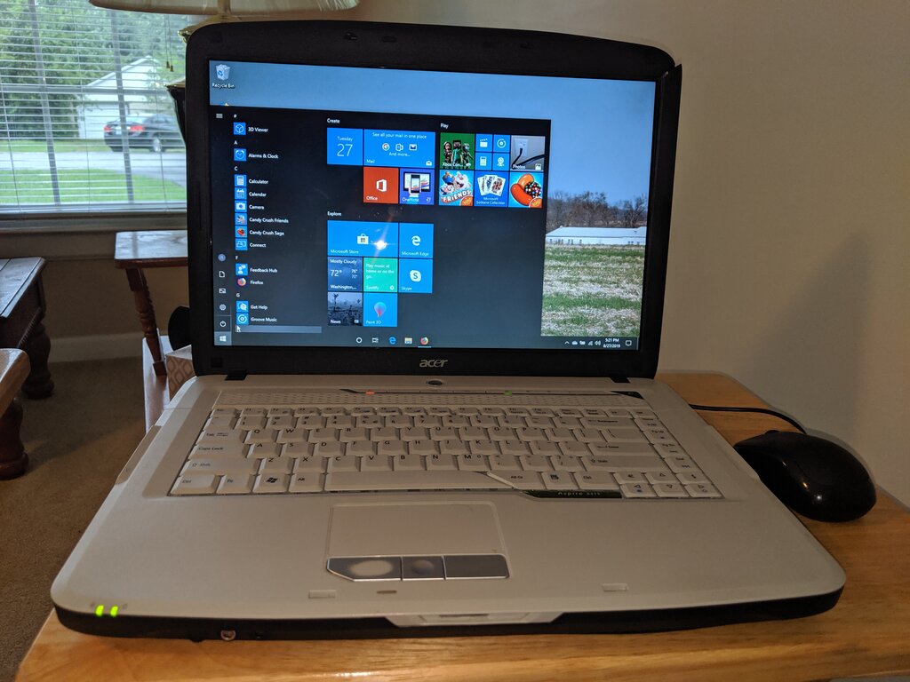 computer running windows 10